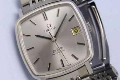 歐米茄經典腕錶