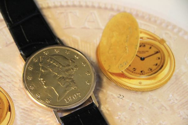 內藏乾坤的金幣錶
