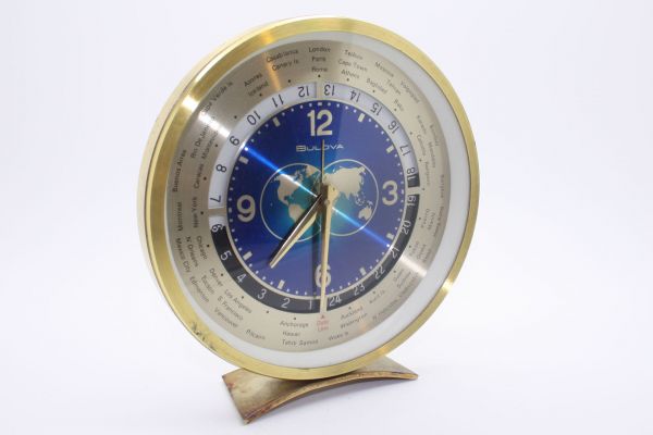 風格各異的古董座枱鐘