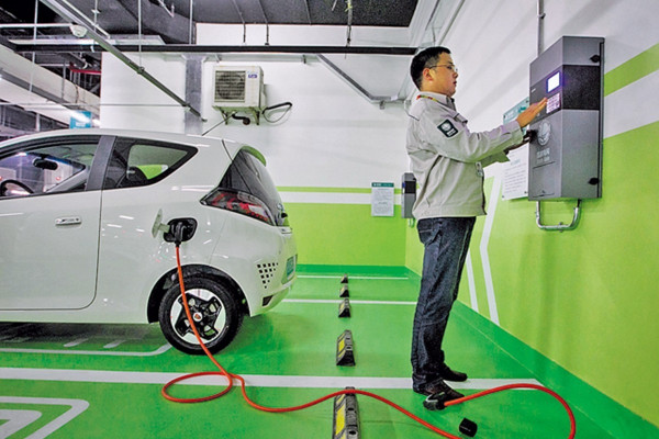 汽車業變革 新能源車勢佔優