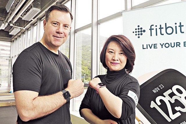 Fitbit新穿戴裝置 吸女性兒童客源 Fitbit新穿戴裝置 吸女性兒童客源