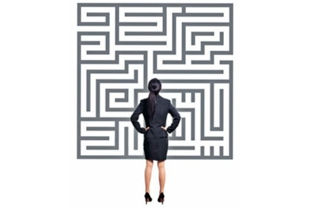 港青不快樂 政治爭拗多 前路選擇少