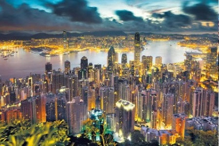 港生活質素遜日星 空氣差 住屋細 交通塞