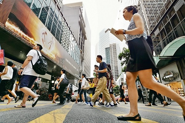 大學生收入少過20年前 80後最慘