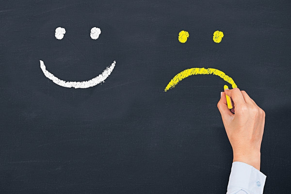 兩個中學生 一個抑鬱