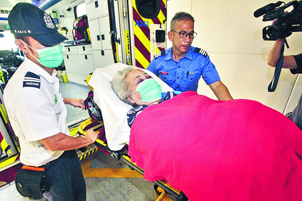 番禺旅行團車禍奪2命 傷者返港治療