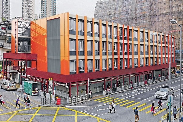 恒地出地$1租社聯 深水埗建100間組合屋