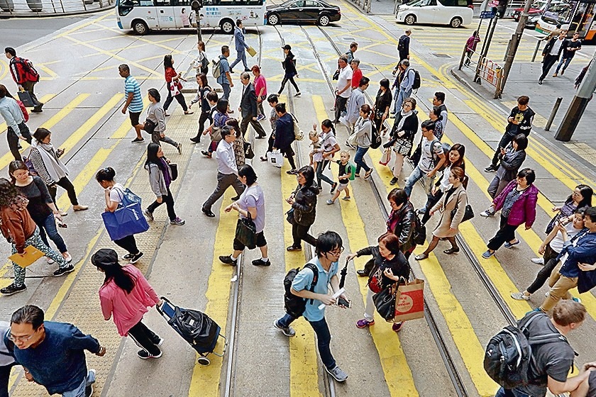 僱主招聘意慾升 零售金融地產最旺 僱主招聘意慾升 零售金融地產最旺