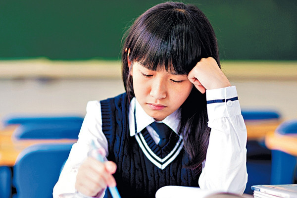 4成人不求助 每3學生1人曾遭欺凌