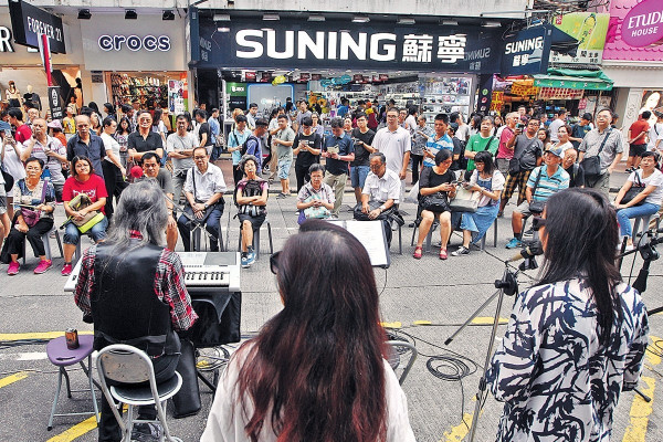 旺角殺街在即 表演者轉戰尖咀