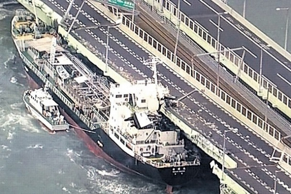 【巨風襲日】關西癱瘓 機場全封 逾17團300港人滯留