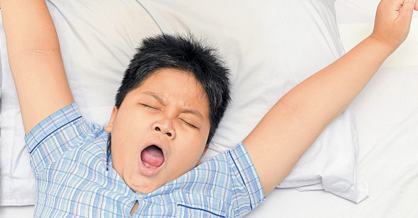 6成中小學生唔夠瞓 比例倍增