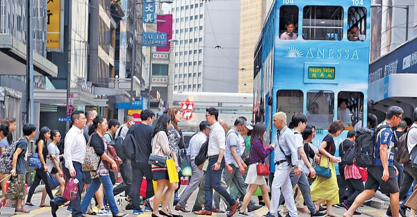 逾6成公司活用網上學習 港企員工培訓預算微跌