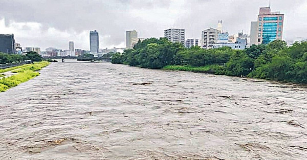 日本九州持續暴雨 4縣市疏散逾百萬人