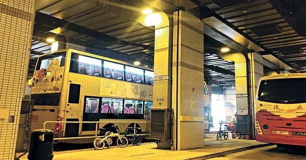 彩明交通交滙處空氣污染超標3.4倍 市民等車如吸廢氣