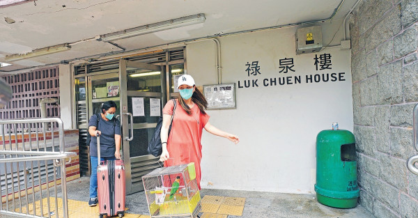 疑升降機受污染 祿泉樓恐環境播毒 瀝源邨群組增4人 或有「超級傳播者」