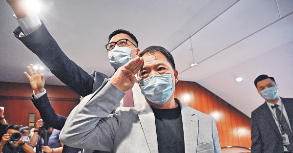 斥民主派「鬧辭」 譚耀宗︰總辭牴觸人大決定