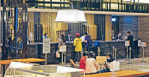 娛樂場所播毒最廣 1傳播鏈波及30群組 Staycation或限聚