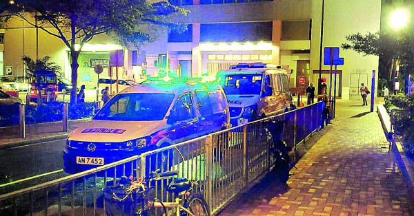 巴籍漢涉非法集結被捕確診 拒透露住址接觸史 22人需檢疫