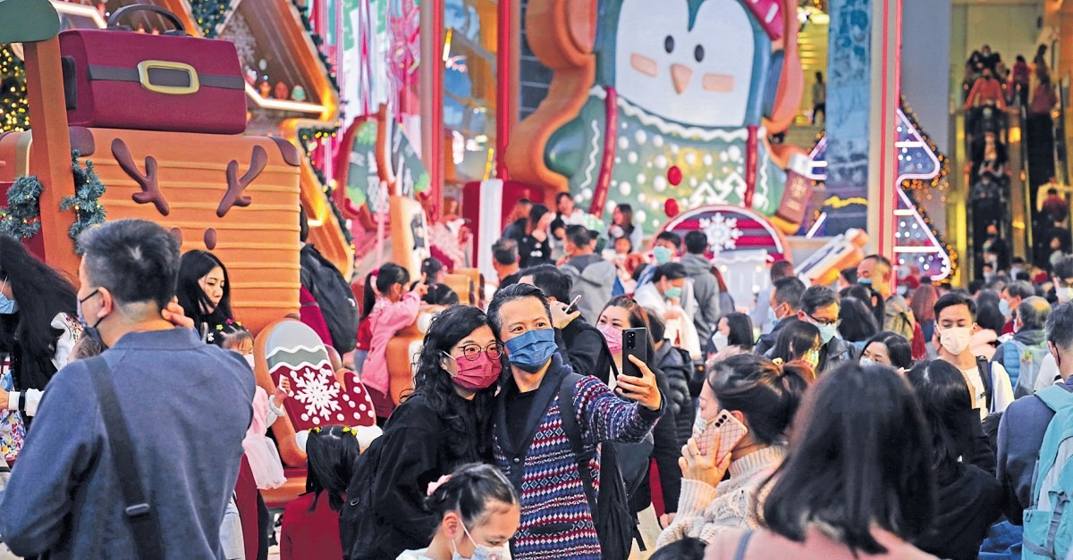 特首稱經濟元氣恢復 港人新年願望疫情退復外遊