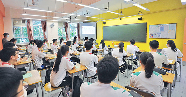 首屆直接錄取缺宣傳 聯招新計分 大學彈性收生