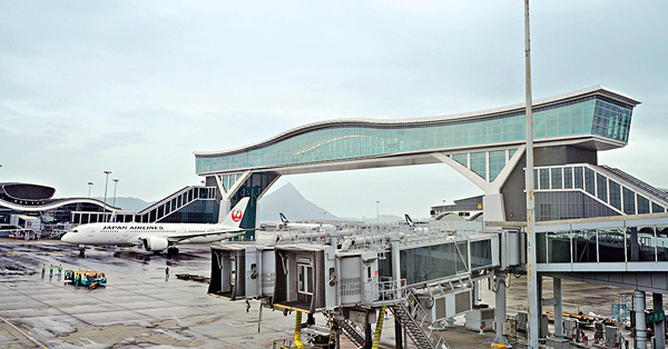 入境客月增逾倍 機場天際走廊啟用迎復常 旅業：生意回升不足1成