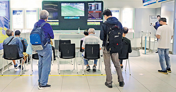 世界盃下周開鑼 賭波活動轉趨活躍 過往賽後求助增1至4成