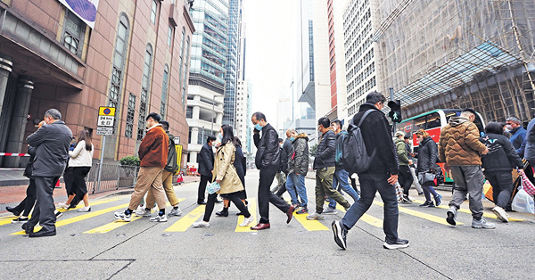 低學歷失業者再就業難 新工收入平均跌7.7%