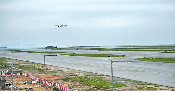 機場三跑工程涉貪案 起訴多8人涉$2億合約