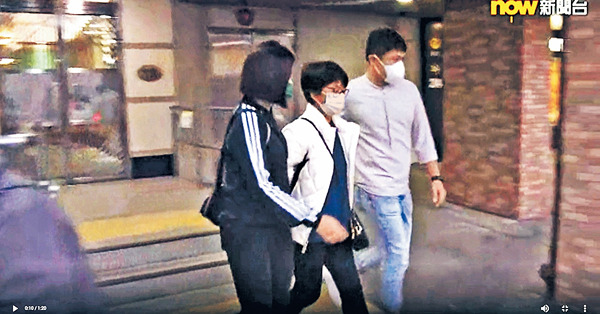 消息指涉勾結境外勢力 李卓人妻鄧燕娥探監後被捕