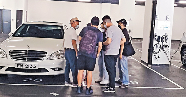 元朗電鋸謀殺案 涉私怨行兇 消息指死者繼子潛逃離港