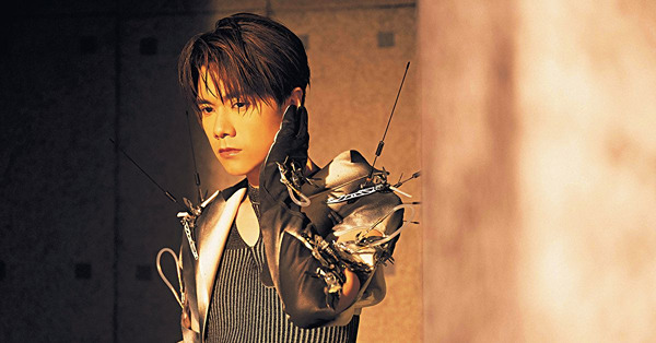 新歌《賽勒斯的愛》踏足元宇宙 張敬軒飈高音曬唱功