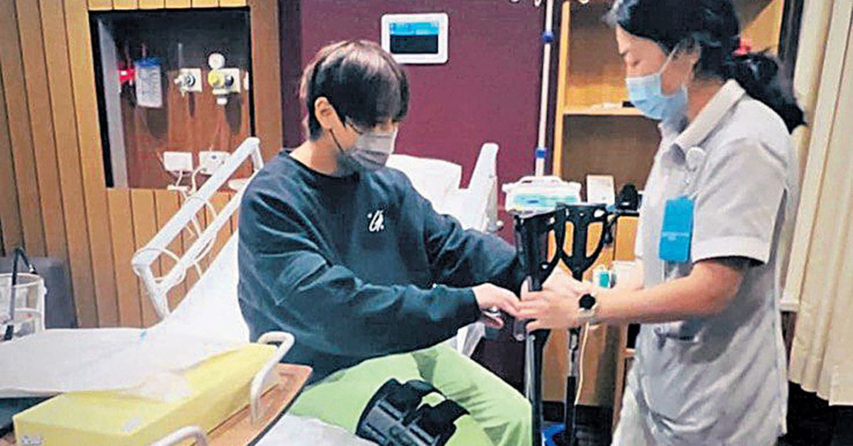 完成膝蓋手術報平安 姜濤需用拐杖兩個月