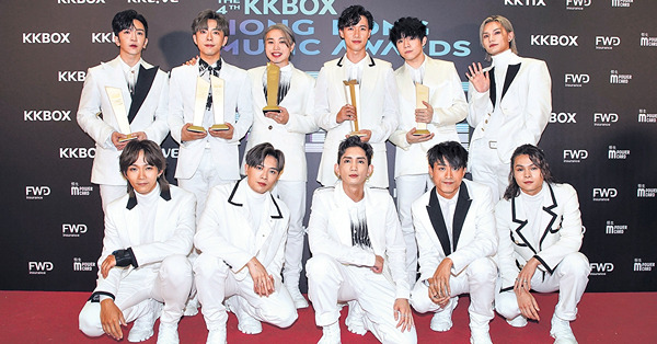 意外後合體再踏舞台 MIRROR唱團歌爆喊