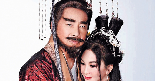 紂王妲己合體拍手遊廣告 鄭子誠溫碧霞掀回憶殺