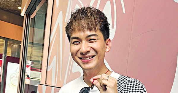 周吉佩「吉吉」與李佳芯赴日拍旅遊節目！帶結他赴日「捱世界」，恨跟Ali合唱《小幸運》