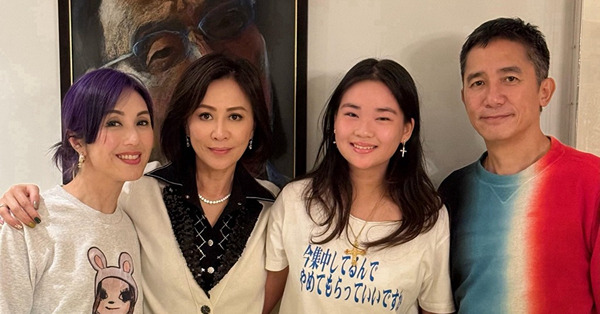 梁朝偉、劉嘉玲、楊千嬅現身撐場！九巴後人雷兆光孻女16歲開畫展：想同外祖父一樣擁有創造力！
