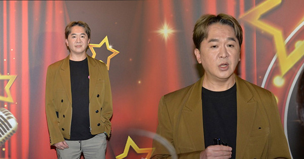 鄧兆尊爆頂流歌星揼邪骨走數？唱一首歌代替貼士！明星夫妻包到冚：怕人哋認到佢哋