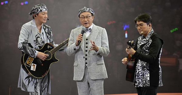 歌神許冠傑紅館演唱會向黃霑致敬！許冠文想做歌手參加《中年好聲音》被嫌老？