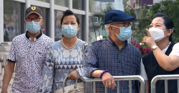 東張西望 | 76歲老父戀細30歲內地女！相識一個月討百萬做生意！戀情遭5子女反對何伯斥與細女聯名戶口450萬不翼而飛