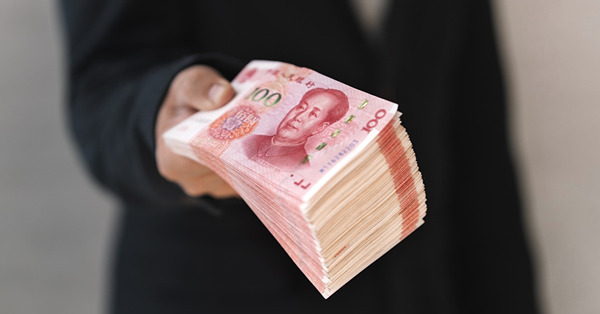 用人民幣買股，好過造定存？