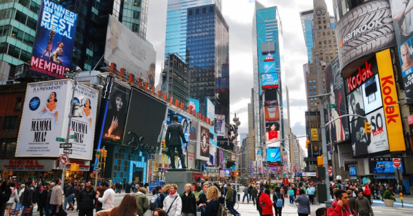 美國數據參差 聯儲轉身逼近