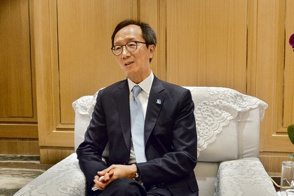 梁錦松去年創業 團隊勝於一切