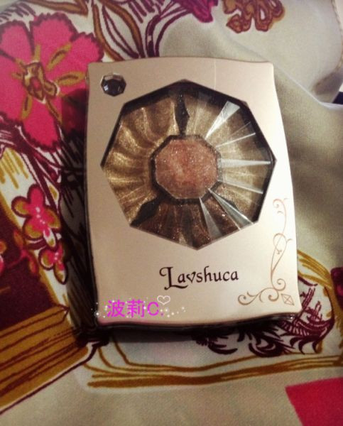 一盒走天涯 最愛啡色眼影