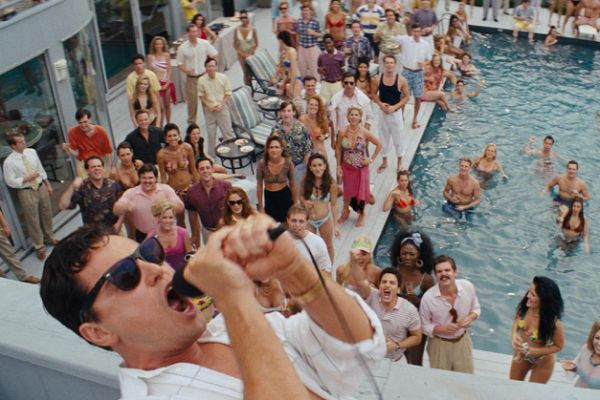 《華爾街狼人》錢、性、毒的糜爛人生