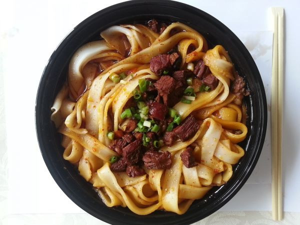 賣牛肉米粉的北大碩士