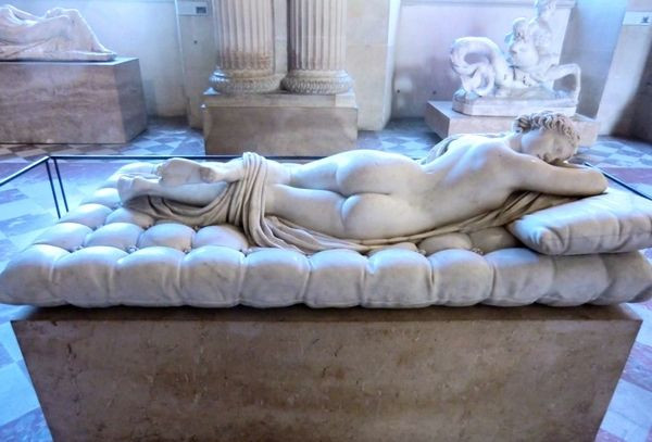 睡著的赫耳墨愛芙羅黛蒂