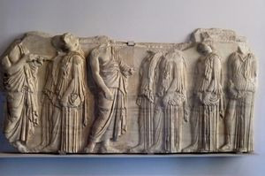 女工藝者(貞女)石雕檐壁