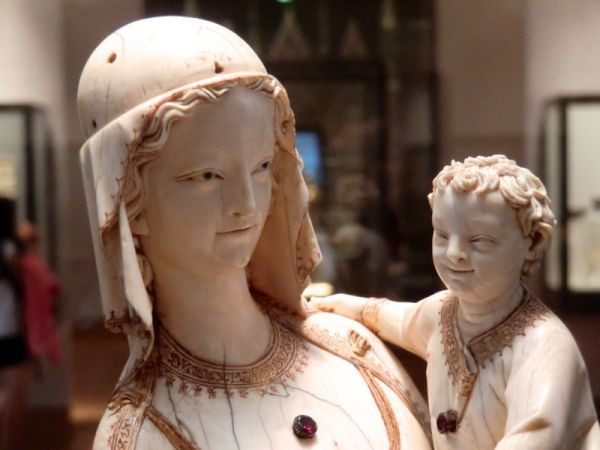 神聖禮拜堂的聖母