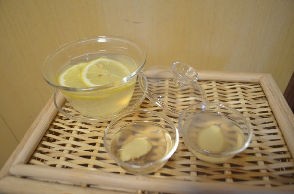 紓緩孕吐：檸檬薑茶 